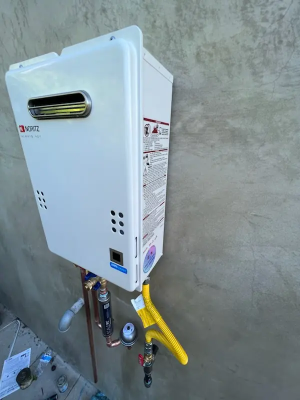 Tankless water heater installation for Bolivar homes